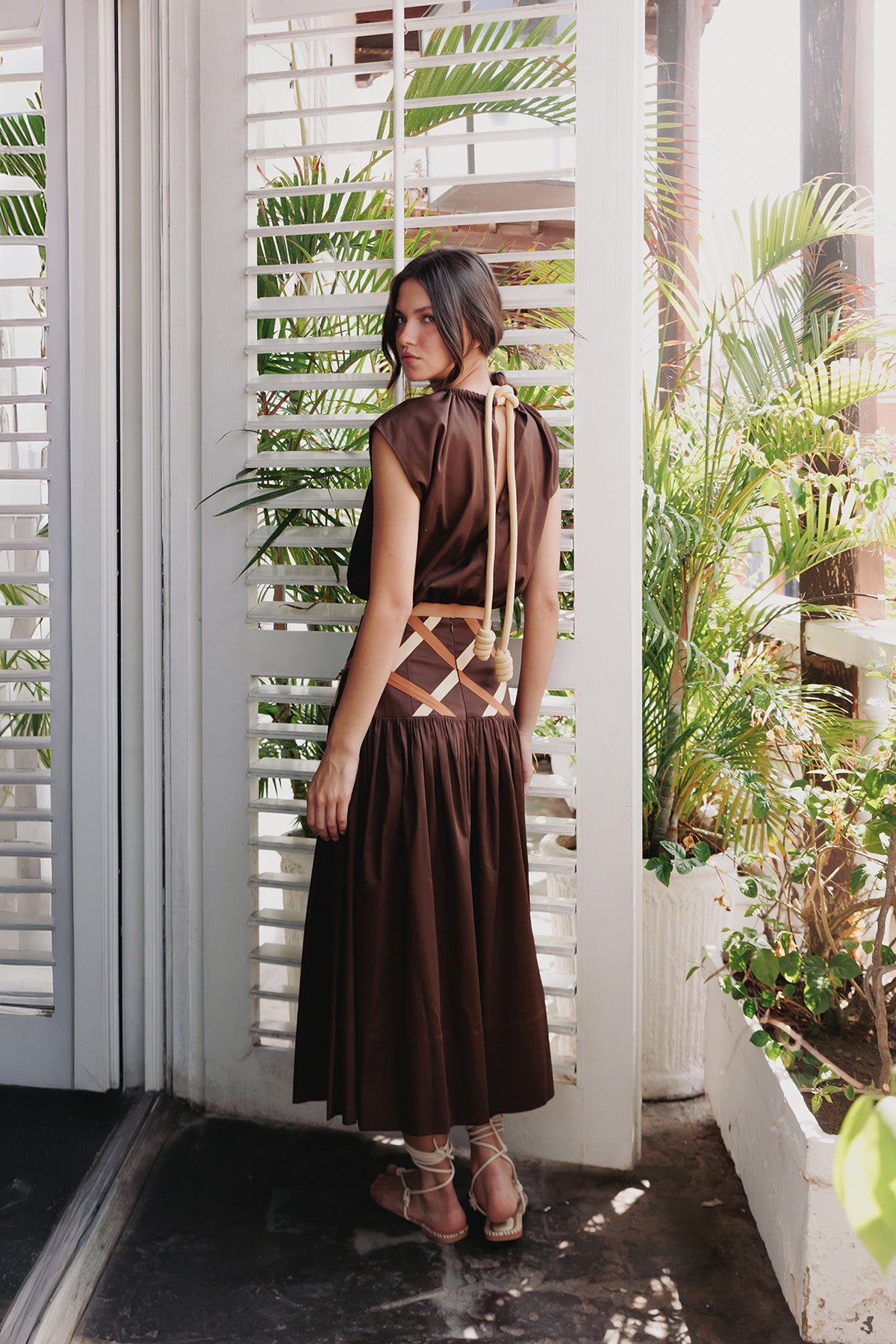 TOP ALGODON UNICOLOR CON CORDON