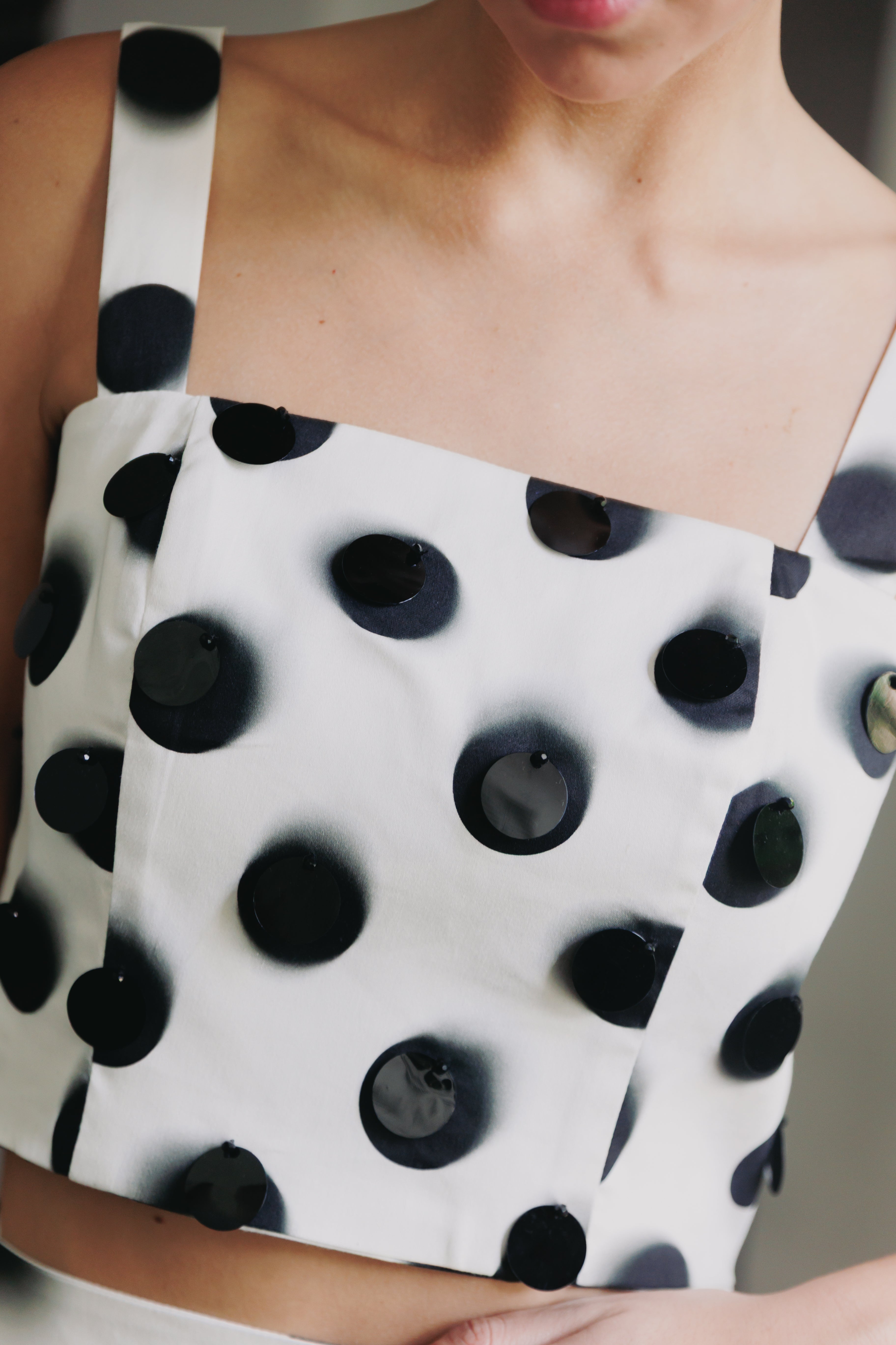 CROP TOP ALGODON ESTAMPADO LUNARES